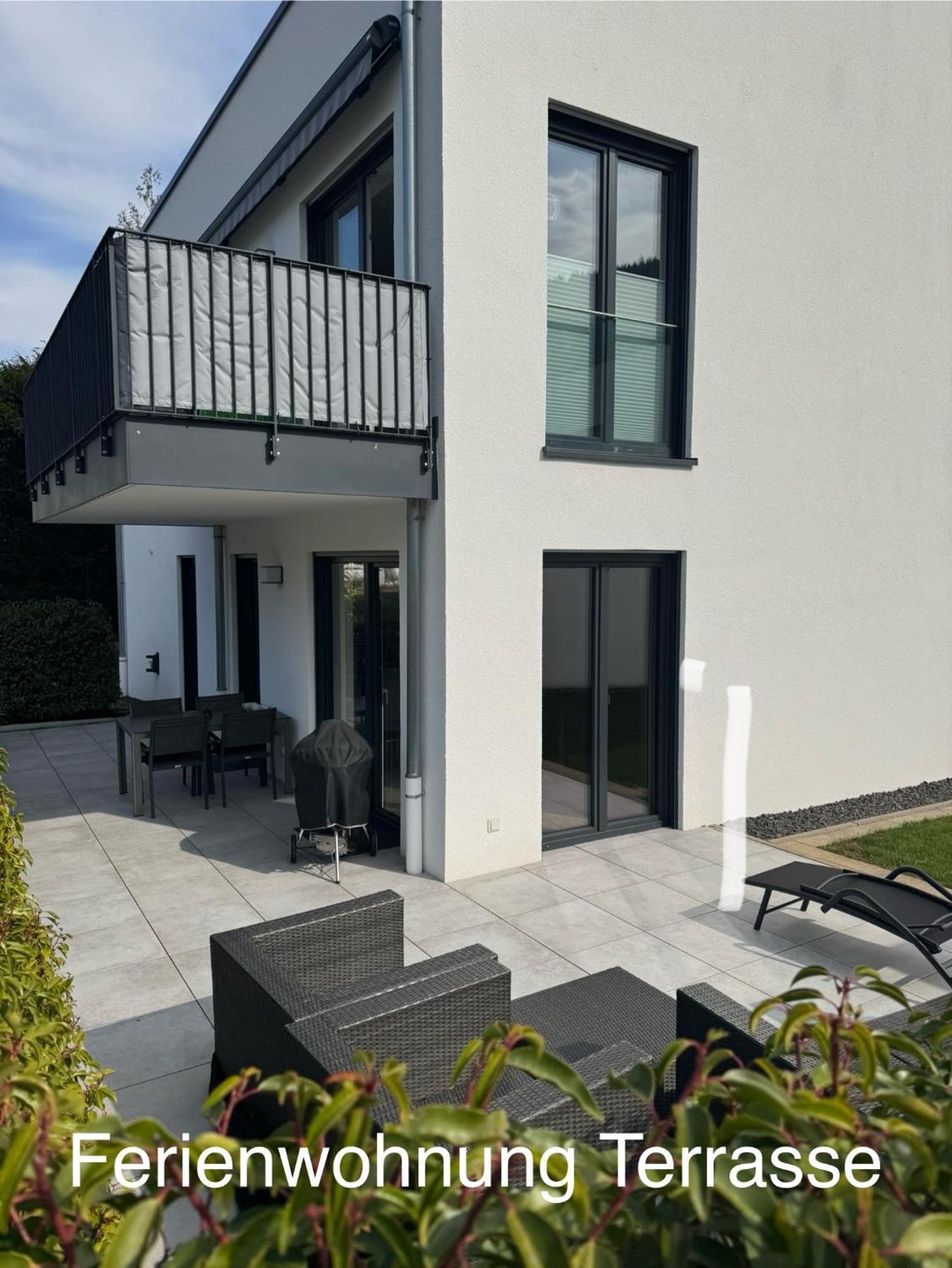 "Auslese 54" -Direkt Am Moselufer- Gaestezimmer & Ferienwohnung Traben-Trarbach Exterior photo